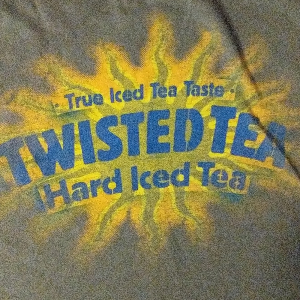 Graphic tee - Picture 2 of 2